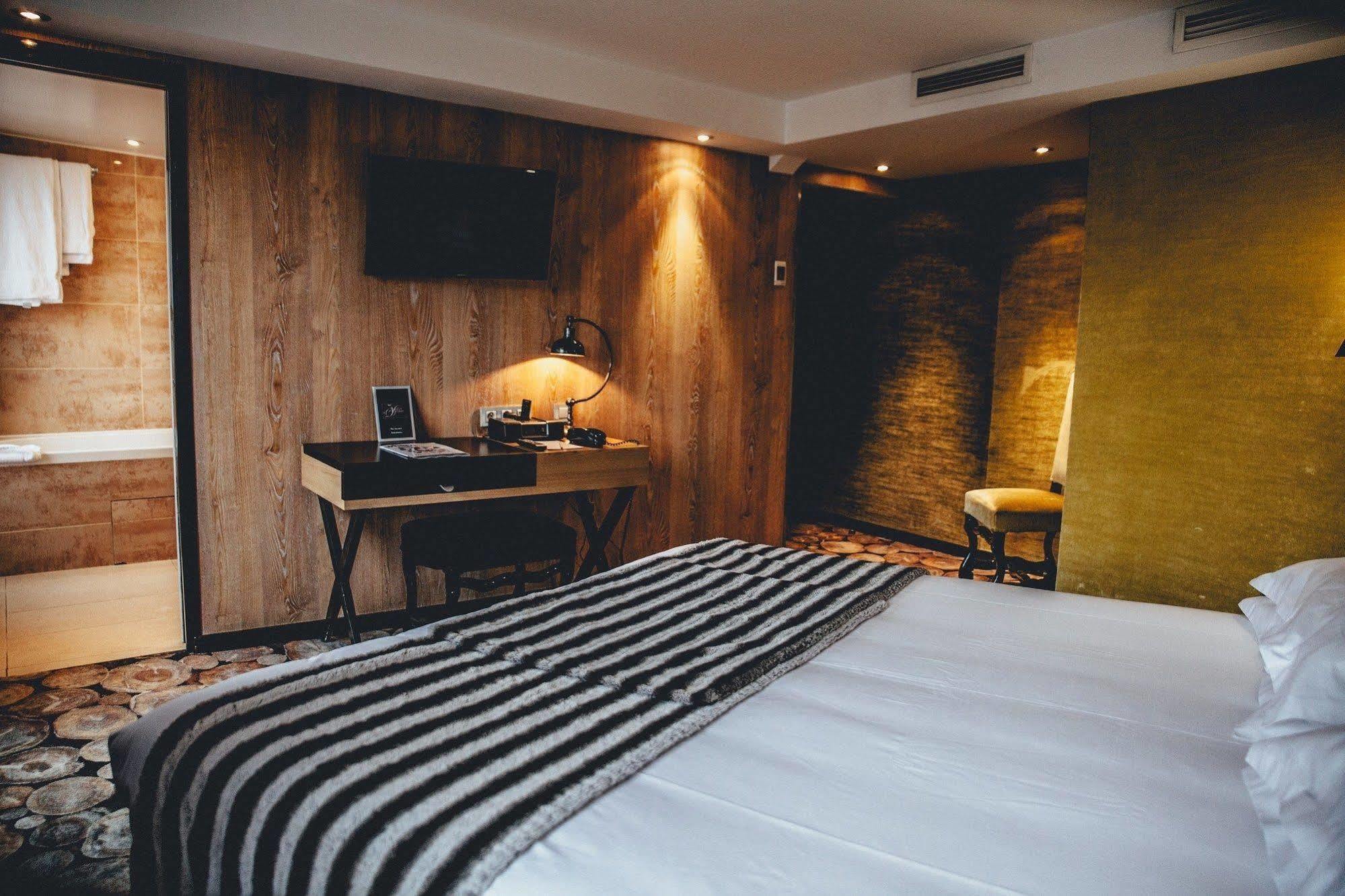 Hotel Le Notre Dame Saint Michel Parijs Buitenkant foto